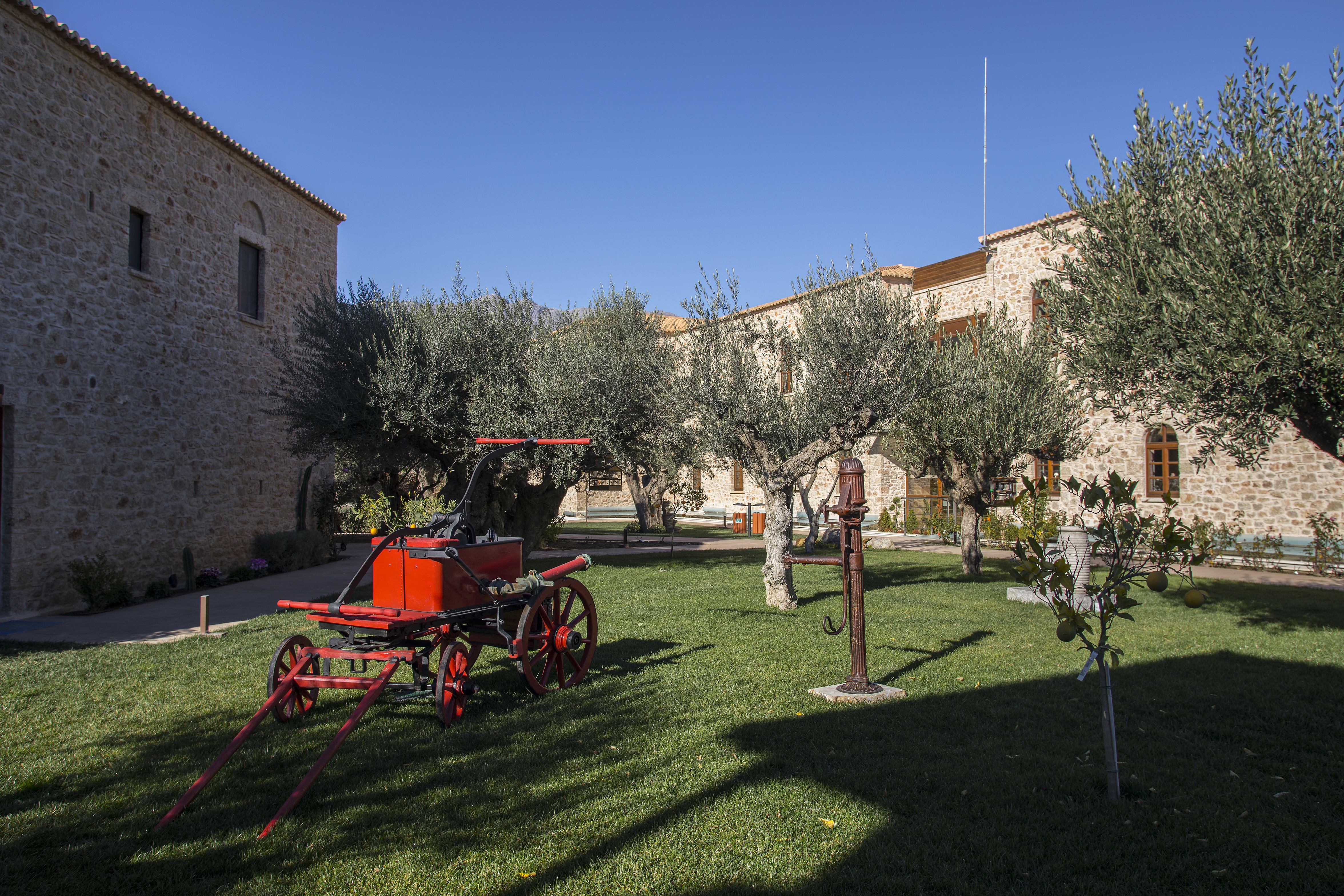 Mystras Grand Palace Resort & Spa Экстерьер фото