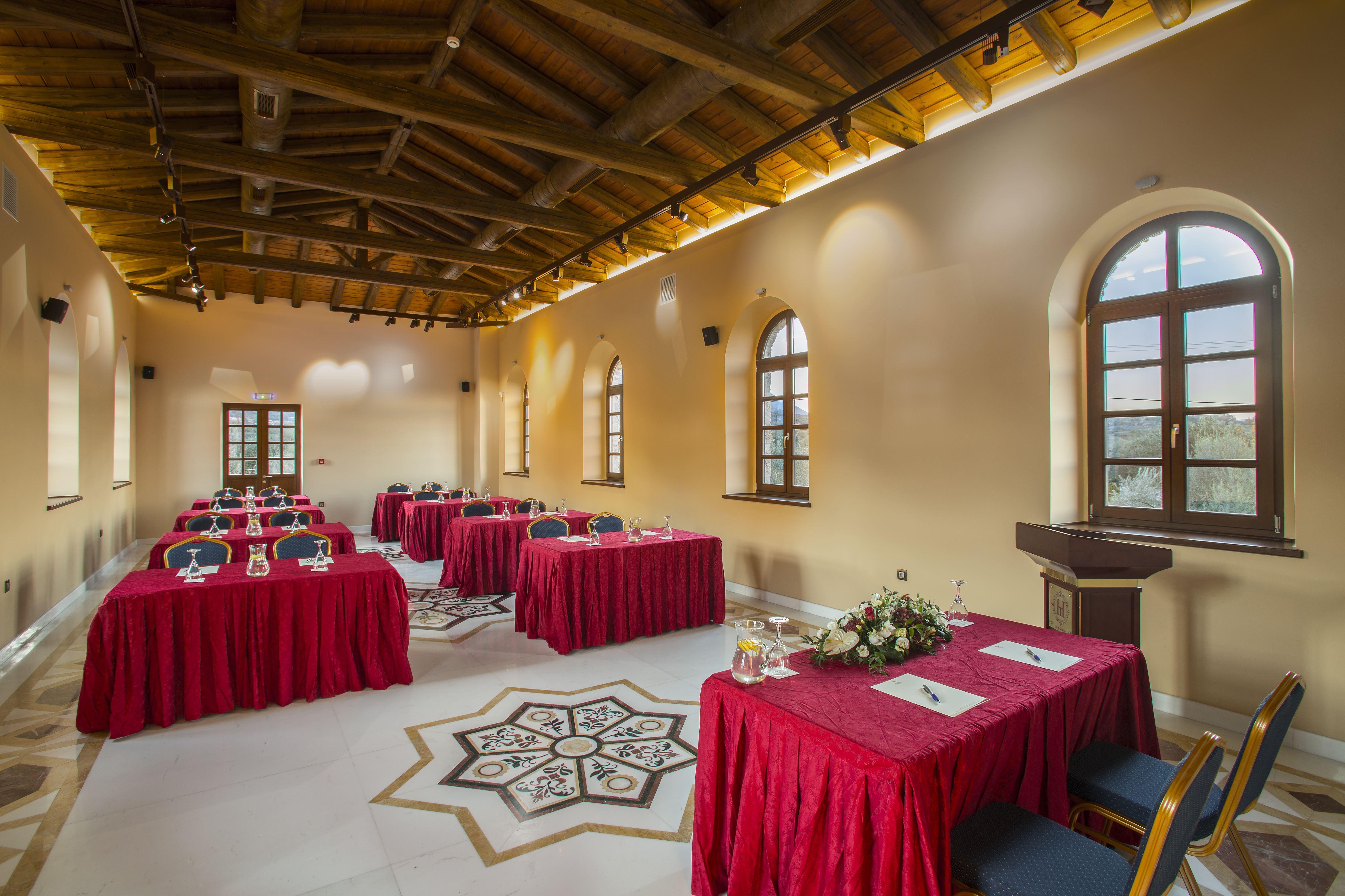 Mystras Grand Palace Resort & Spa Экстерьер фото