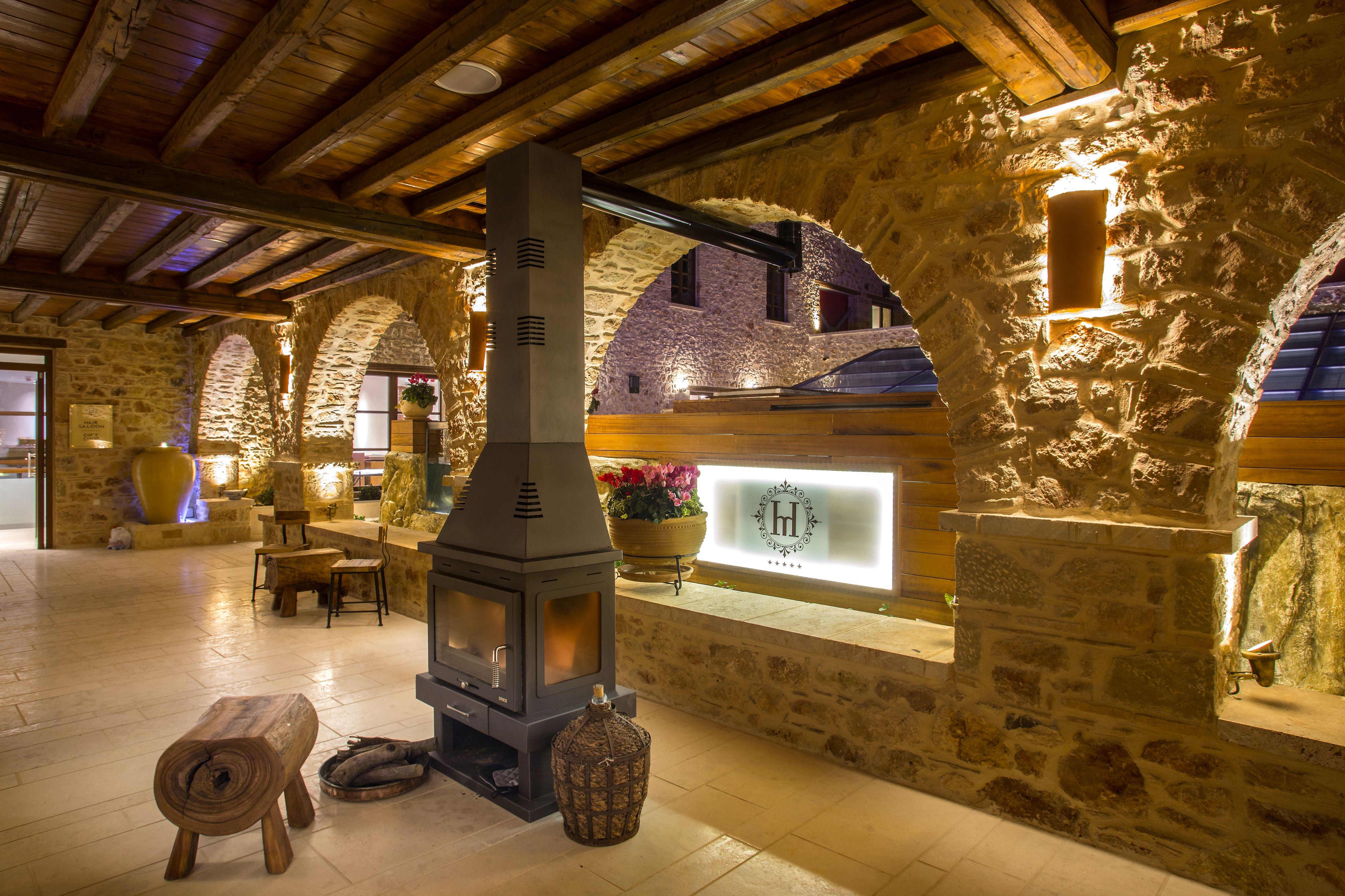 Mystras Grand Palace Resort & Spa Экстерьер фото